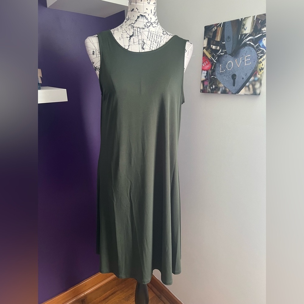 7 for $30 Olive Green Anne Klein Sleeveless Dress